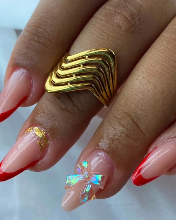 Unhas alongadas e decoradas
